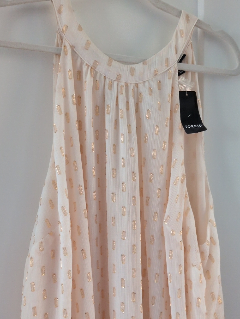 181: Torrid clip dot halter tank NEW